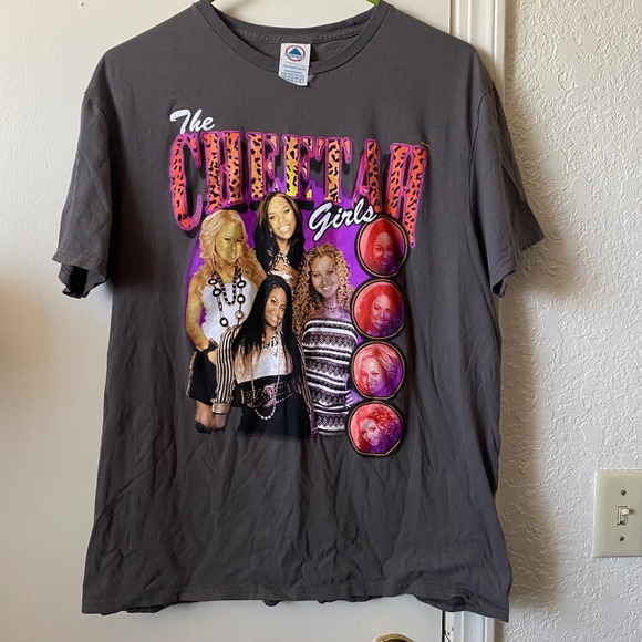 Tops - The Cheetah Girls Graphic T Shirt Women's Size L Gray Short Sleeve Cotton Top